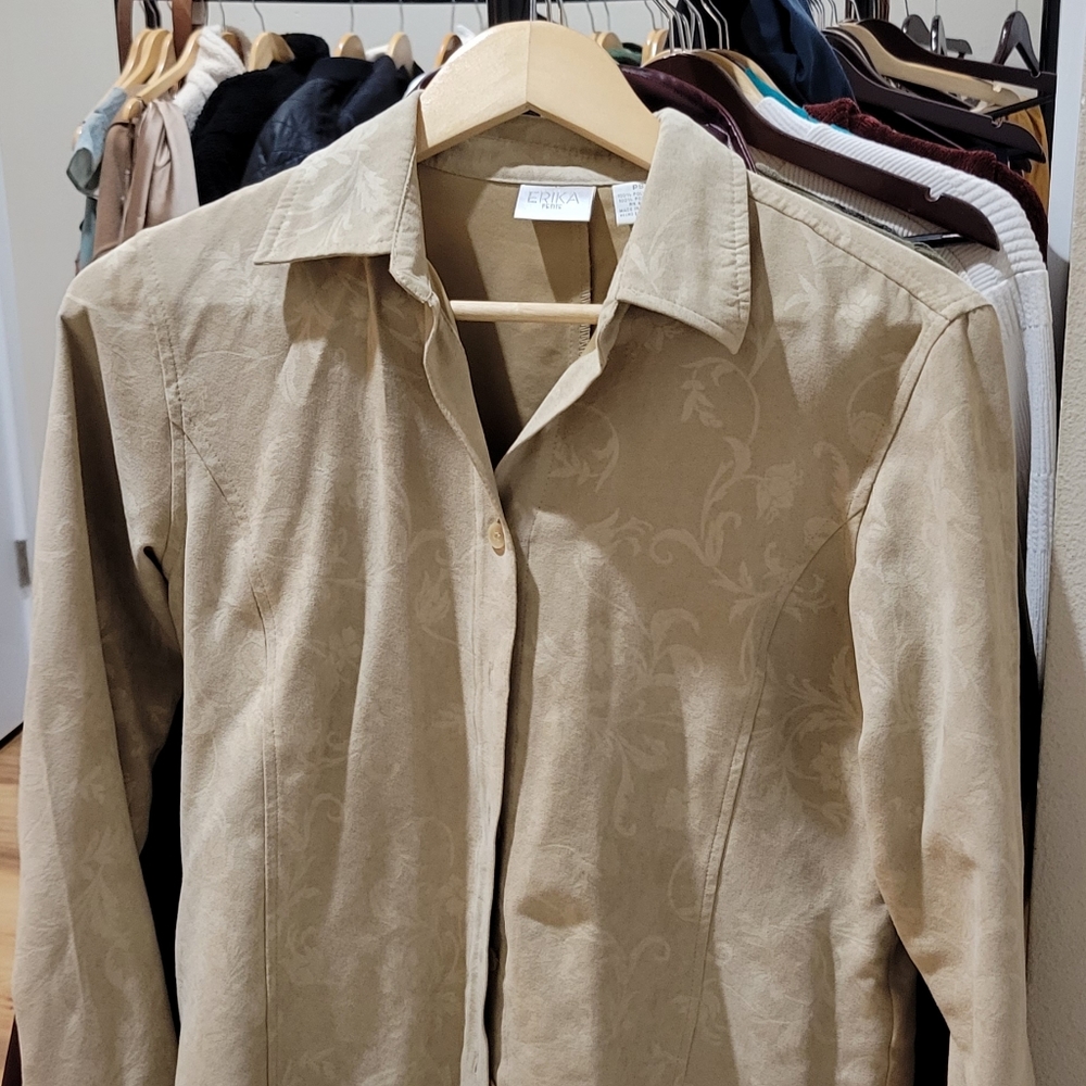 Felt Tan Floral Button Down